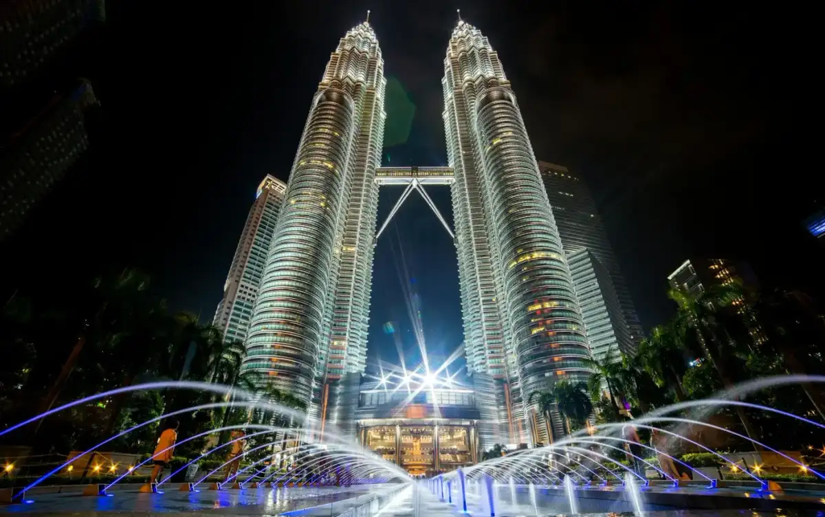 Fantasias de Kuala Lumpur, Bali y Singapur