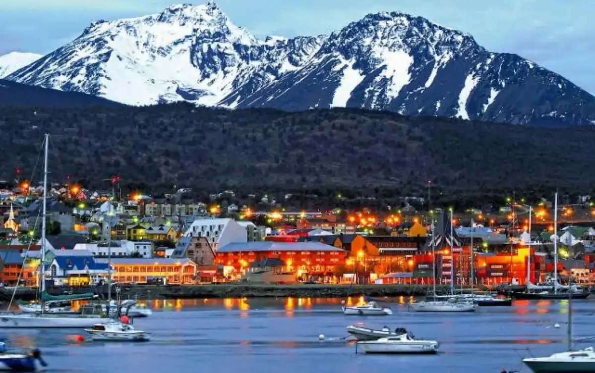 Ushuaia y el Calafate en Avión